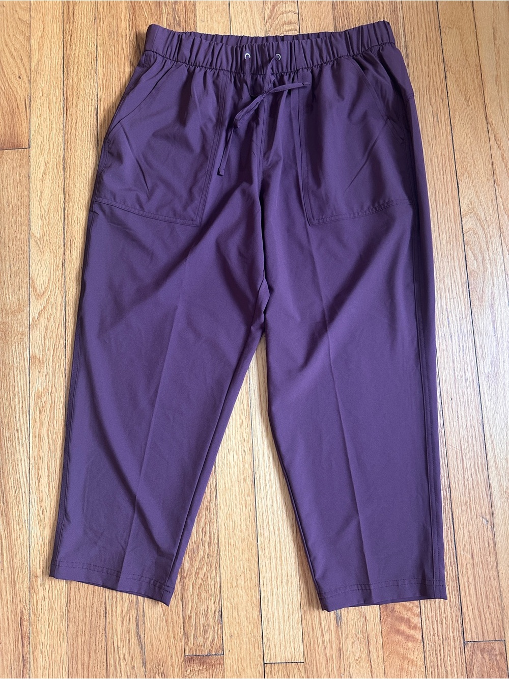Old Navy Women's Maroon StretchTech Drawstring Cropped Joggers